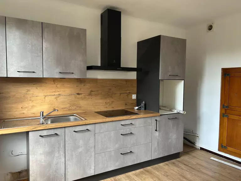 Appartement - 99 m² - 4 pièces