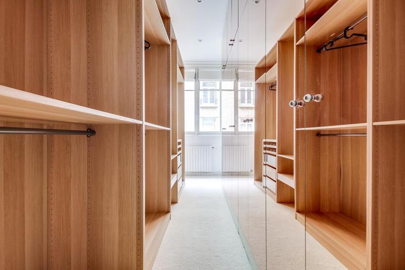 Appartement - 279 m² - 8 pièces