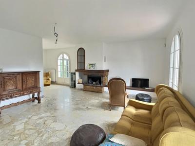 Maison - 152 m² - 6 pièces