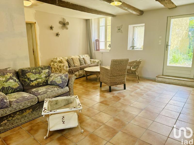 Maison - 1 000 m² - 11 pièces