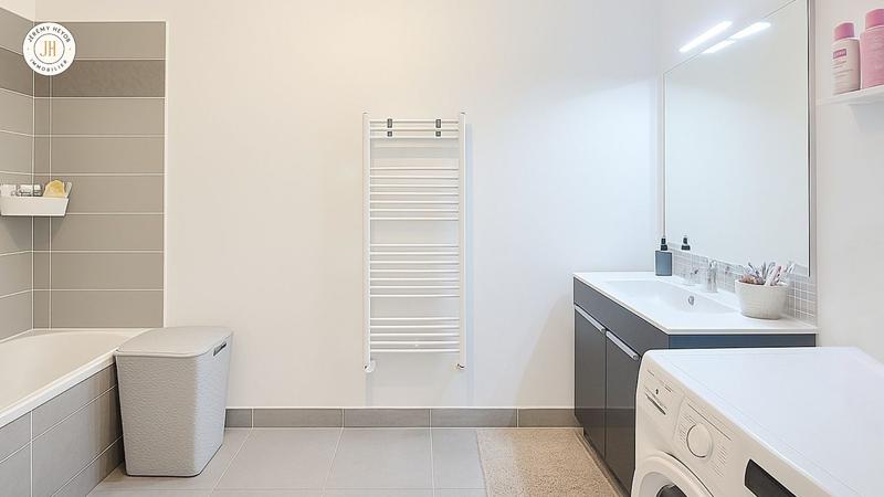 Appartement - 82 m² - 4 pièces