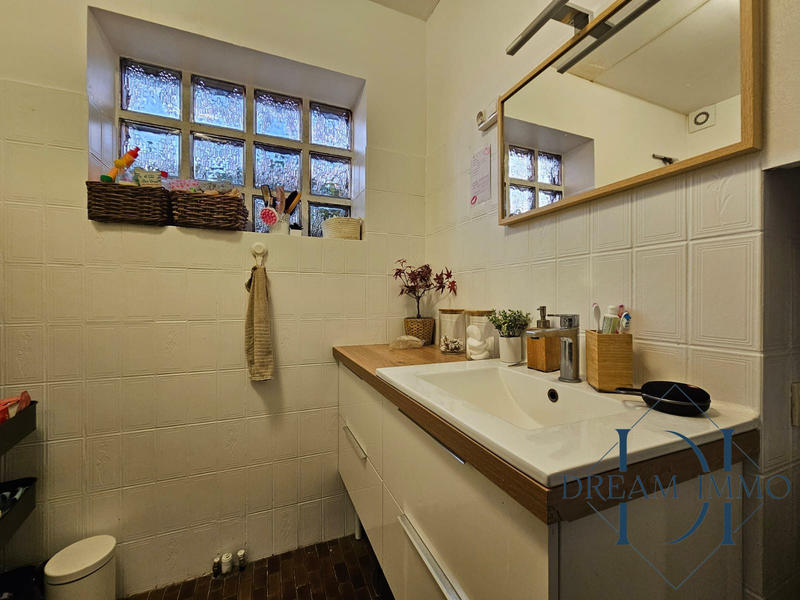 Villa - 168 m² - 10 pièces