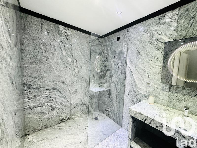 Maison - 455 m² - 20 pièces