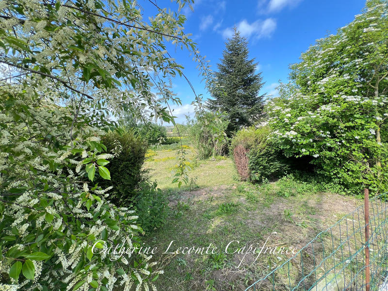 Terrain constructible - 1 061 m²