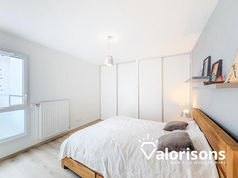 Appartement - 80 m² - 4 pièces