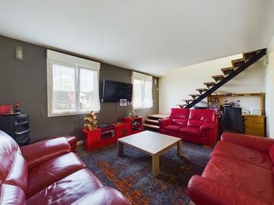 Maison - 135 m² - 5 pièces