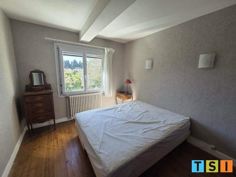 Maison - 189 m² - 8 pièces