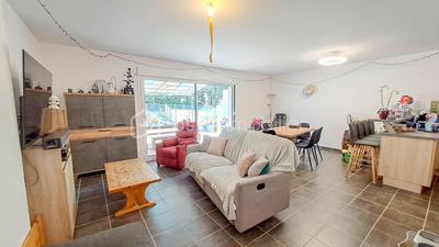 Maison - 91 m² - 5 pièces