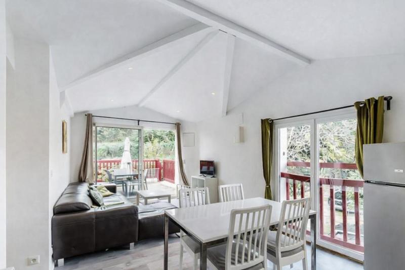 Maison ancienne - 220 m² - 10 pièces