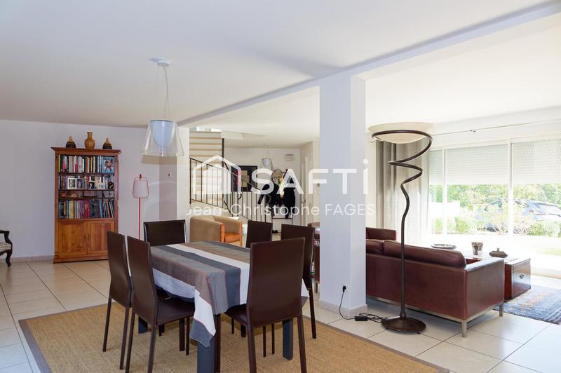 Maison - 188 m² - 6 pièces