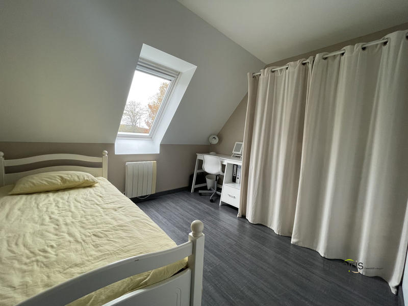 Maison - 95 m² - 5 pièces