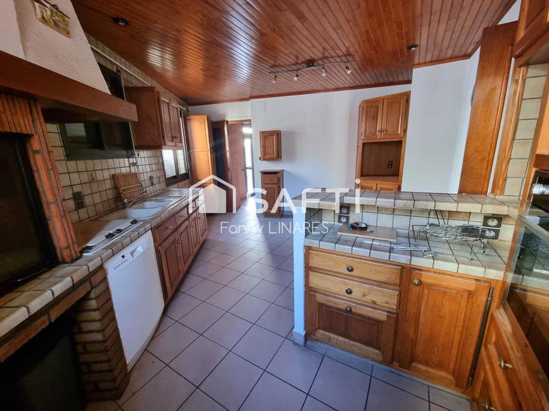 Maison - 226 m² - 8 pièces