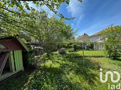 Maison - 230 m² - 11 pièces