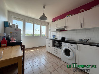 Appartement - 64 m² - 3 pièces