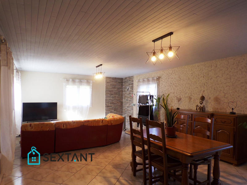 Maison - 355 m² - 11 pièces