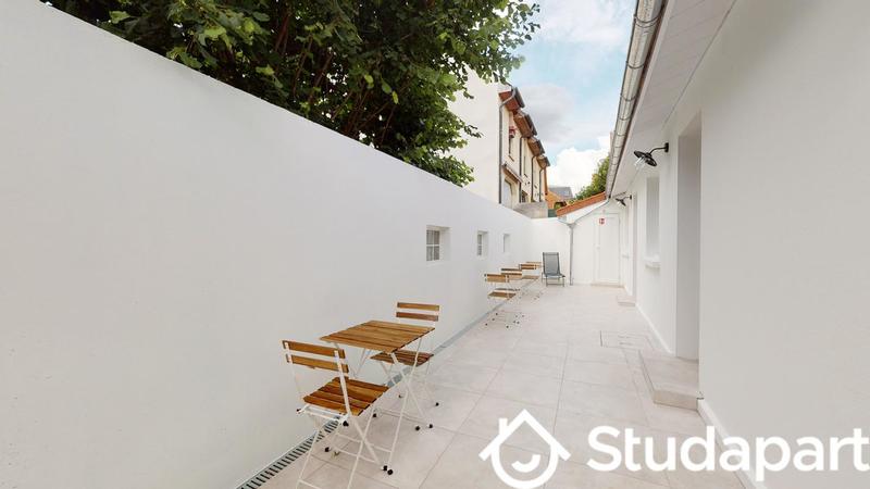 Chambre - 14 m² - 1 pièce