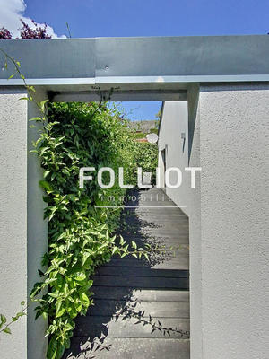 Maison - 92 m² - 4 pièces