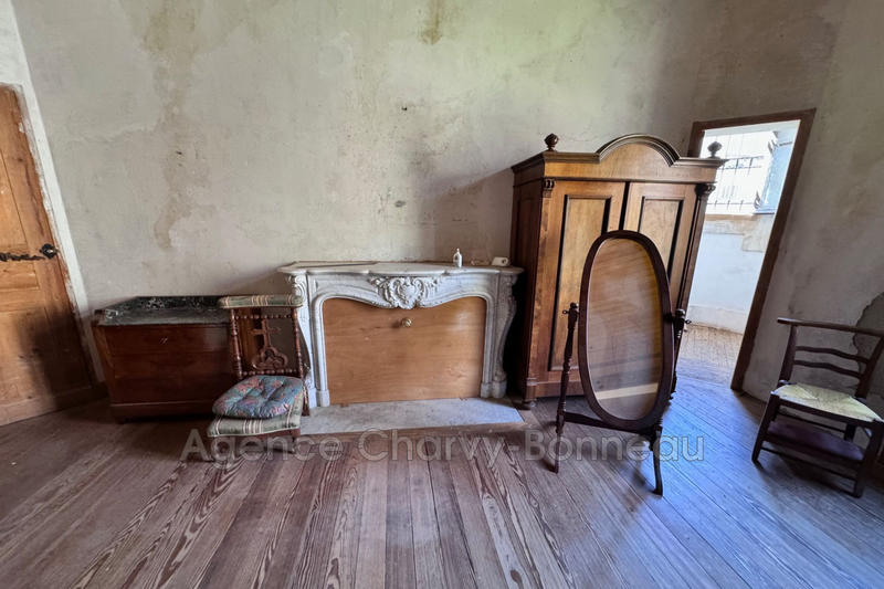 Maison - 238 m² - 9 pièces