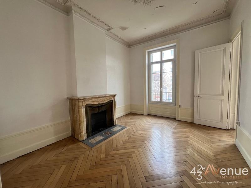 Appartement - 101 m² - 4 pièces