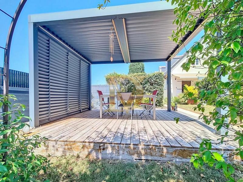 Propriété - 227 m² - 10 pièces