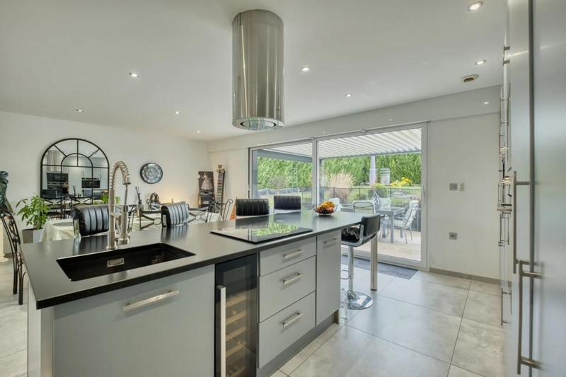 Maison - 96 m² - 6 pièces