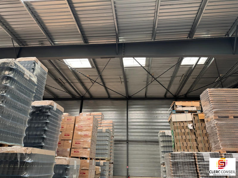 Local d'activités - 2 750 m²