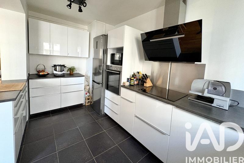 Appartement - 104 m² - 6 pièces