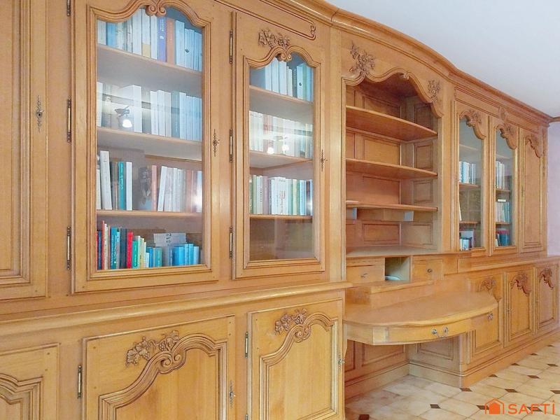 Maison - 301 m² - 10 pièces