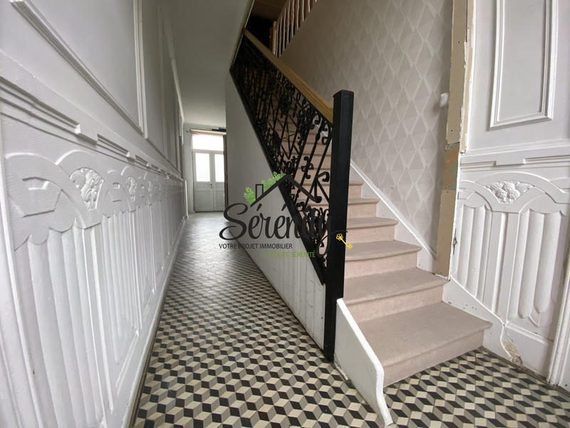 Maison - 182 m² - 7 pièces