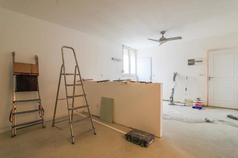 Maison - 200 m² - 15 pièces