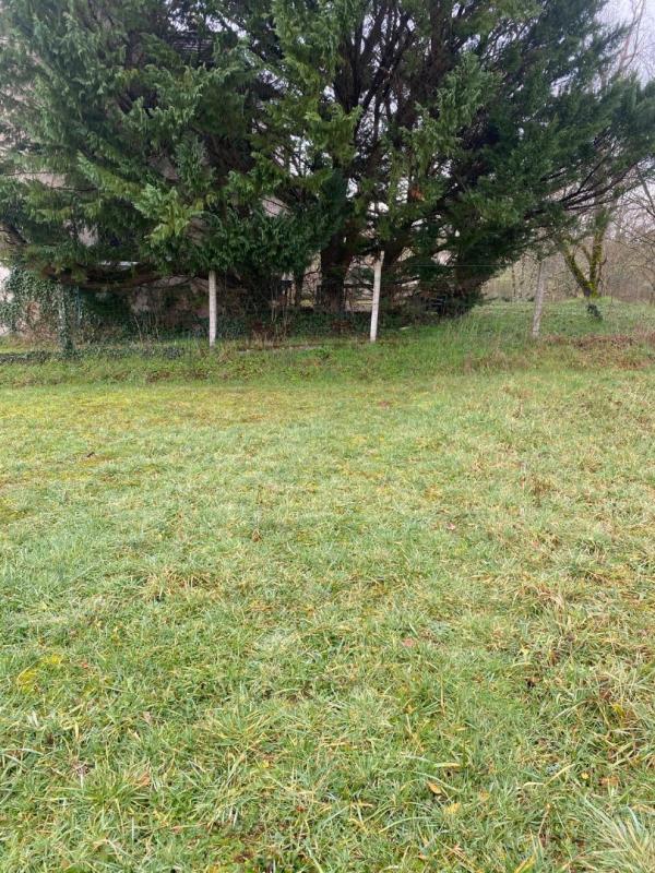 Terrain constructible - 1 155 m²