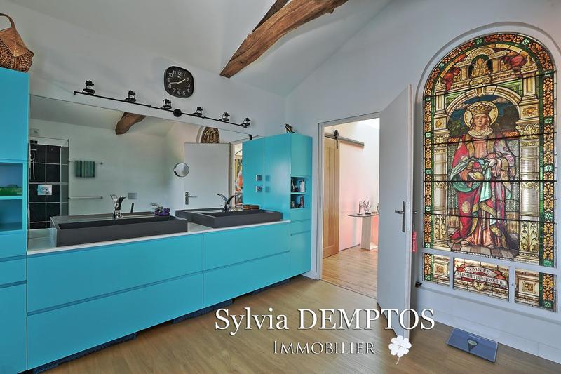 Maison - 350 m² - 10 pièces