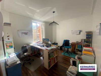 Bureau - 80 m² - 4 pièces