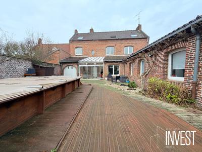 Maison ancienne - 247 m² - 7 pièces