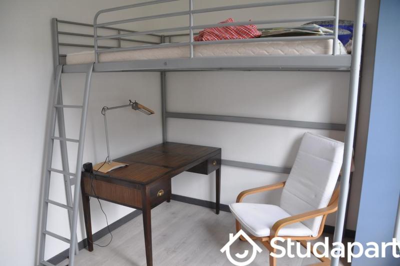 Chambre - 10 m² - 1 pièce