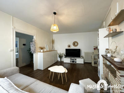 Maison - 104 m² - 6 pièces