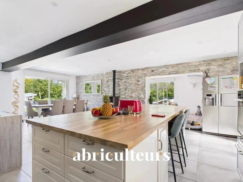 Maison - 150 m² - 6 pièces