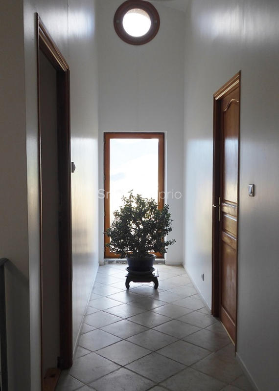 Propriété - 330 m² - 15 pièces