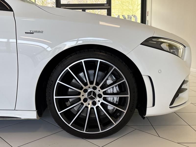 Mercedes Classe a 35 Amg 2.0 306 4matic Multibeam leds To Gps Carpl