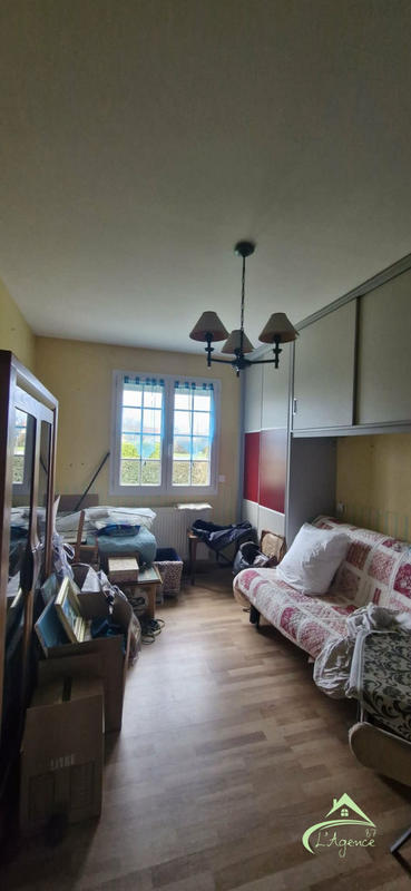 Maison - 137 m² - 7 pièces