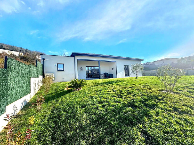 Villa - 108 m² - 4 pièces