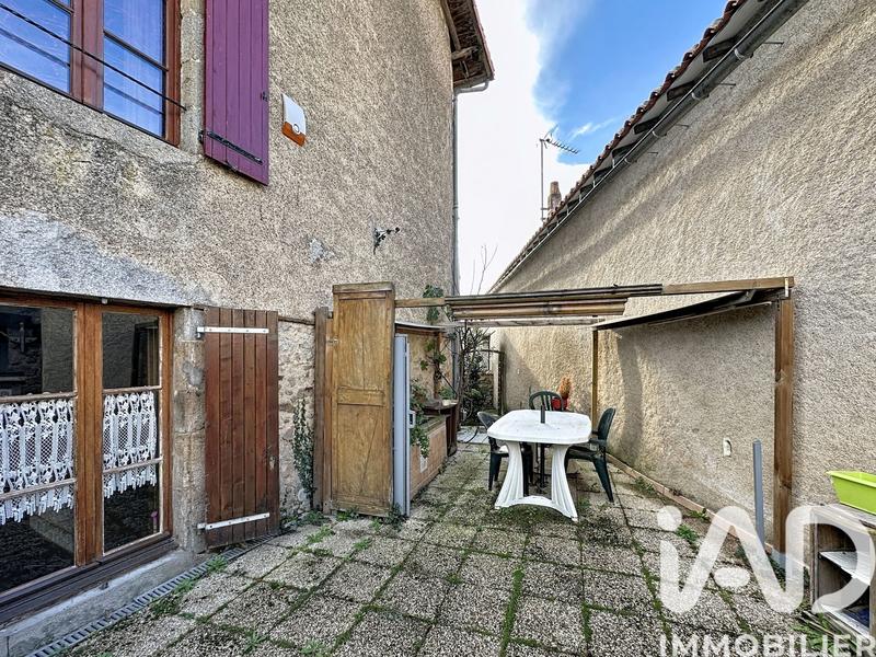 Maison de village - 250 m² - 6 pièces