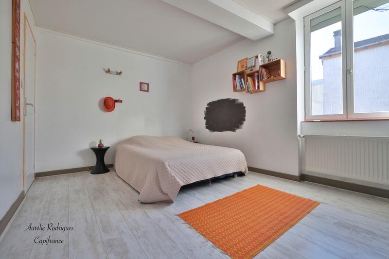 Maison - 216 m² - 6 pièces