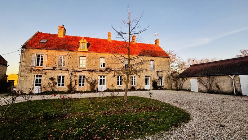 Maison ancienne - 326 m² - 13 pièces