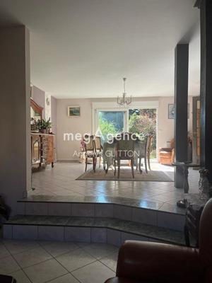 Pavillon - 140 m² - 6 pièces