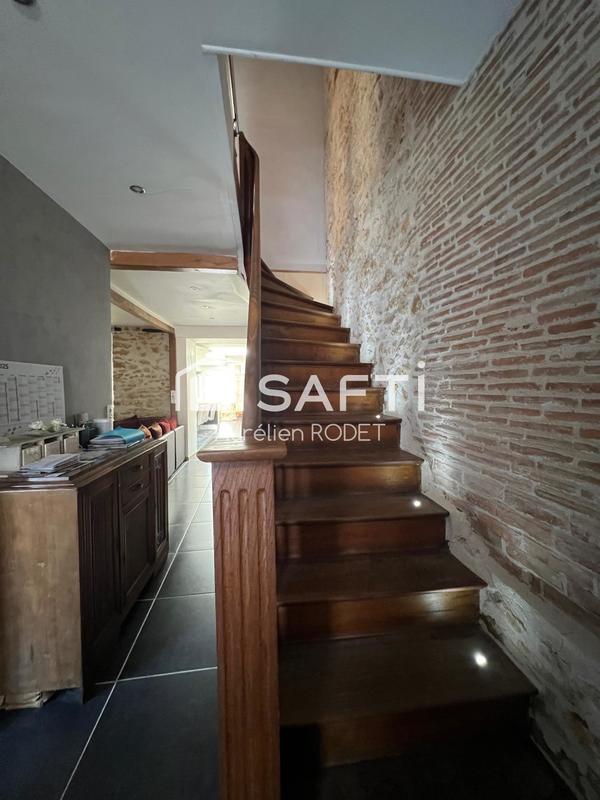 Maison - 151 m² - 7 pièces