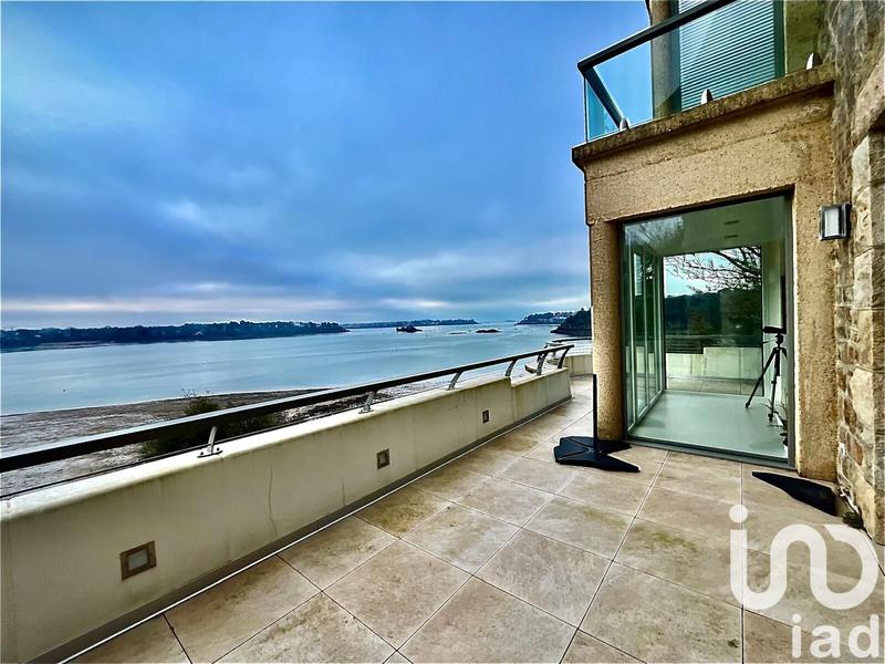 Maison - 360 m² - 13 pièces