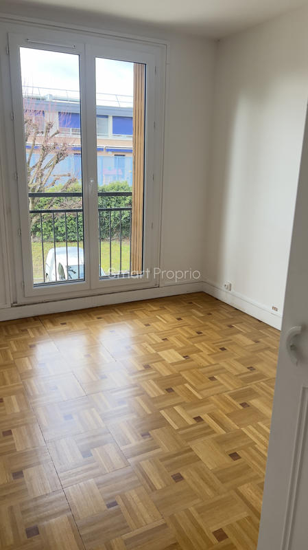 Appartement - 92 m² - 4 pièces
