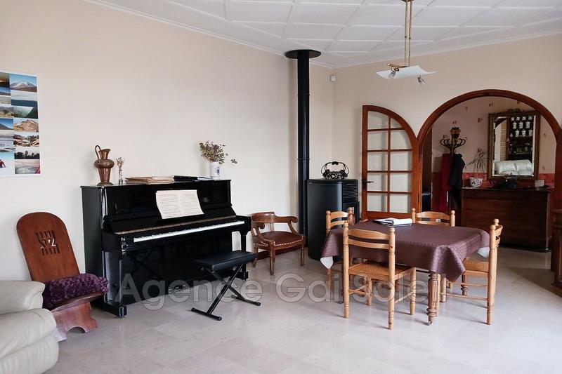 Maison - 177 m² - 6 pièces