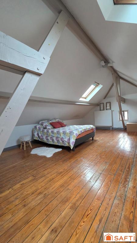 Maison - 180 m² - 7 pièces